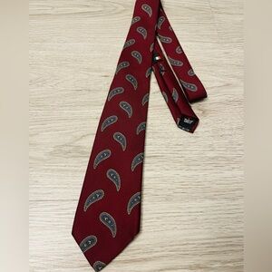 Tommy Hilfiger Vintage Paisley Business Tie 100% Silk Hand Sewn
